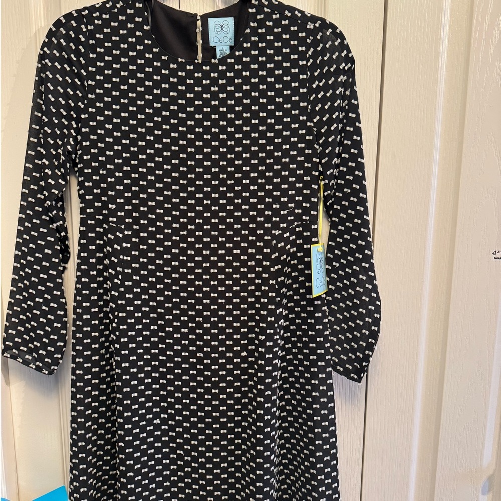 CeCe Black and White Geometric Long Sleeve Dress